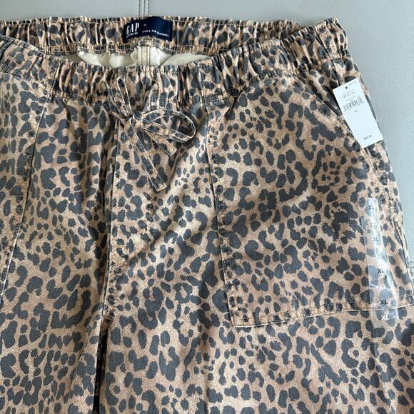 Gap Women's XL NWT Mid Rise Pull-on Leopard Barrel Jeans - Picture 3 of 9